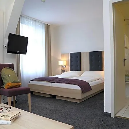 Loetschberg Hotel 3*